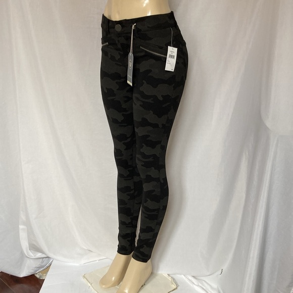 WIT & WISDOM Leggings Women Size 4 Camouflage Ponte Knit Ankle Trousers NWT - Picture 4 of 10